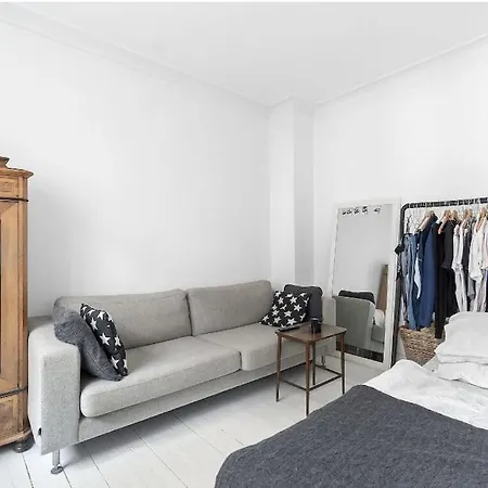 Skon Altan Lejlighed Med Alt Inden For Raekkevidde Apartment *